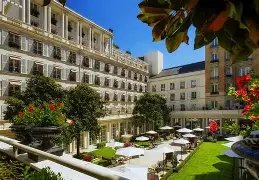 Le Bristol Paris